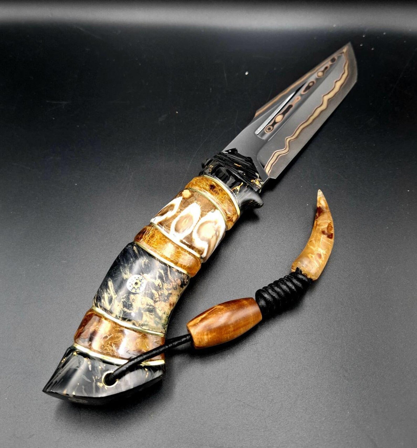 Kézzel készített "Fekete Skorpió II" kés – Magas széntartalmú acél, Gyűjtői ajándék